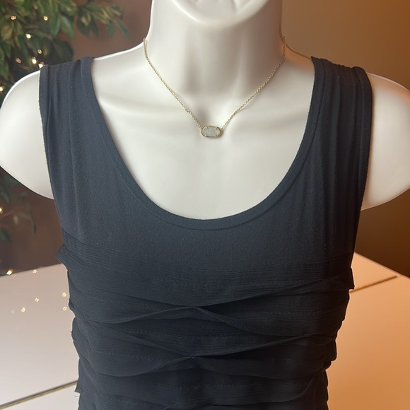 🖤ANN TAYLOR BLACK WOVEN LAYERED FABRIC TOP SIZE MEDIUM PETITE🖤 - Picture 4 of 13